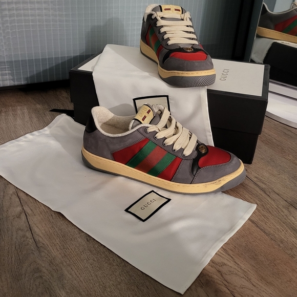 Gucci Men's Gray and Red Sneakers - Picture 2 of 15